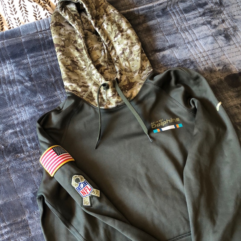 Dolphin’s Sweatshirt